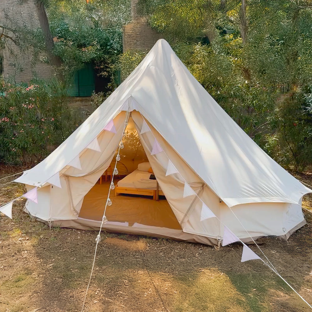 vue profil d'une tente tipi lodge experience plus 2 Places 20m2