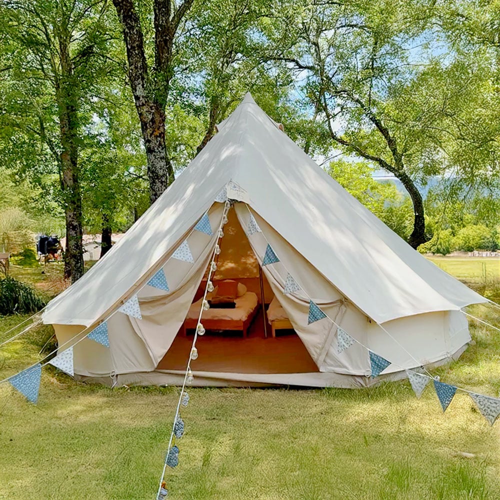 vue profil d'une tente tipi lodge expérience 4 Personnes 20m2